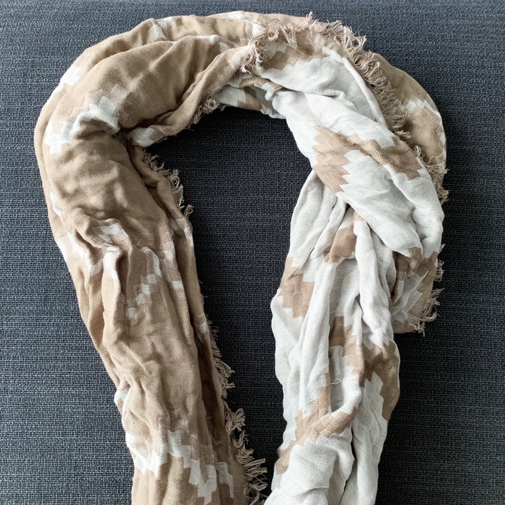 Olive/White Scarf